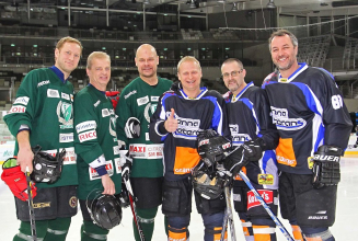 Internationale Eishockey Legenden zu Gast in Kagran