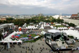 Marc Tropper, Peter Schweda und David Rodman am „Tag des Sports“ in Wien