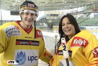 ATV Wetterlady Regina Kail zu Besuch bei den Vienna Capitals 