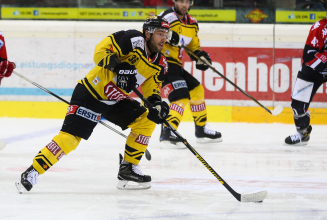 Erster Matchpuck in Innsbruck