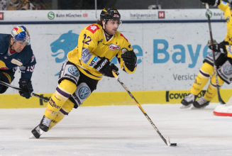 Kurt Davis verteidigt für die Capitals
