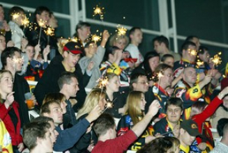 VIDEOWALL-ÜBERTRAGUNG FÜR CAPS-FANS