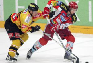 Caps tauschen mit Jesenice wieder Tabellenplatz