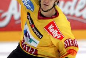 300. Ligaspiel von Manuel Latusa für Vienna Capitals 