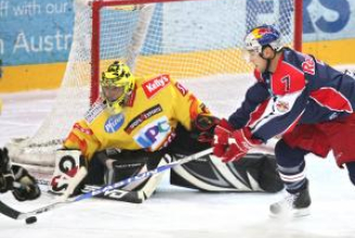 Rudolf Hummel gegen Salzburg im Tor 