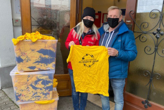 500 Caps-Shirts für die Wärmestube Nord