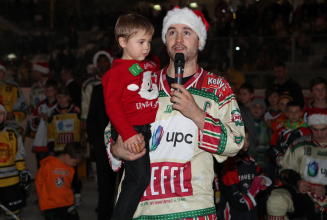 DANKE! Weihnachtsspiel-Jerseys bringen 8.385,50 Euro!