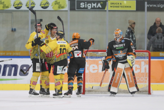 Caps gewinnen in Linz