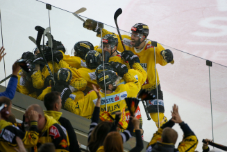 Overtime-Sieg zum Final-Auftakt