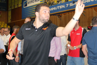 Zielsicher bei der Sporthilfe Promi-Darts-Night