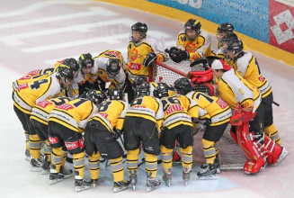 Silver Caps am Freitag im Vorspiel zu Ligaschlager Black Wings Linz gegen KAC