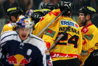 Caps ringen die Bullen nieder. 4:3 nach Penaltyschießen