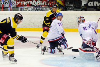 Capitals verlieren nach hartem Fight gegen Adler Mannheim 3:6