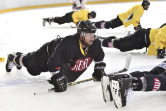 Abwechslung zum Training: Test gegen Stavanger