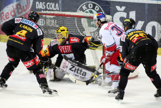 Stark dezimierte Capitals verlieren verrücktes Torfestival in Salzburg 7:8