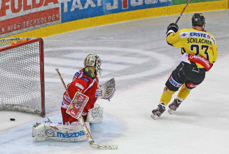 Nichts für schwache Nerven – 1:0-Sieg gegen KAC durch Schlacher-Penalty