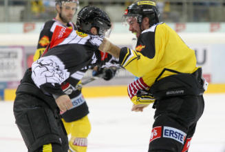 Ein harter Fight: Caps besiegen Bulldogs 2:1