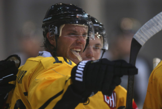 Erstes Spiel, erster Sieg: 3:2 gegen Stavanger